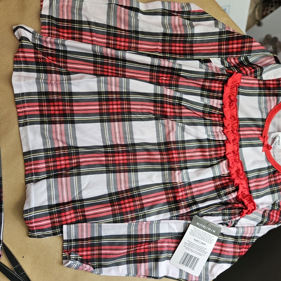 Pajamas set 2 piece size 7/8 - Picture 7 of 7